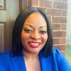 Meet your Posher, Lashay